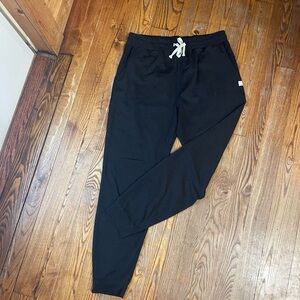 Vuori women’s size large Black Jogger Pants with Drawstring